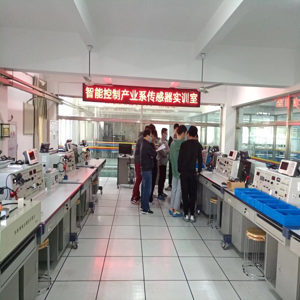 湄洲湾职业技术学院智能传感器建设案列