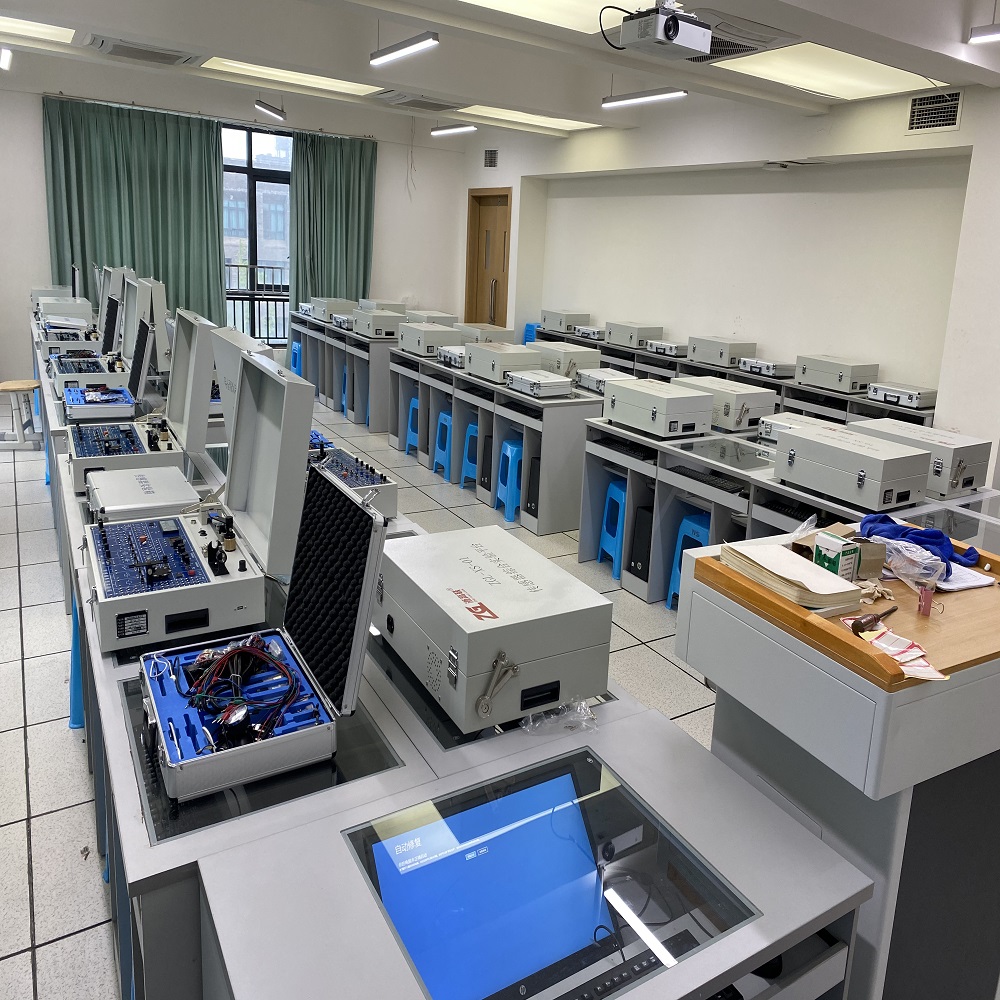 四川自贡医学院-传感器实验室